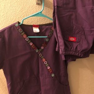 XS dickies scrub set. Purple. Used condition